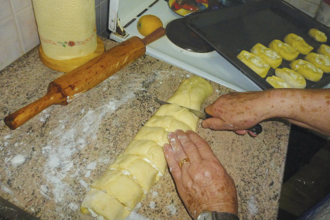 ΚΡΟΥΑΣΑΝ ΤΥΡΙΟΥ ΤΡΑΠΕΖΟΜΑΝΤΗΛΑ LIBO 4