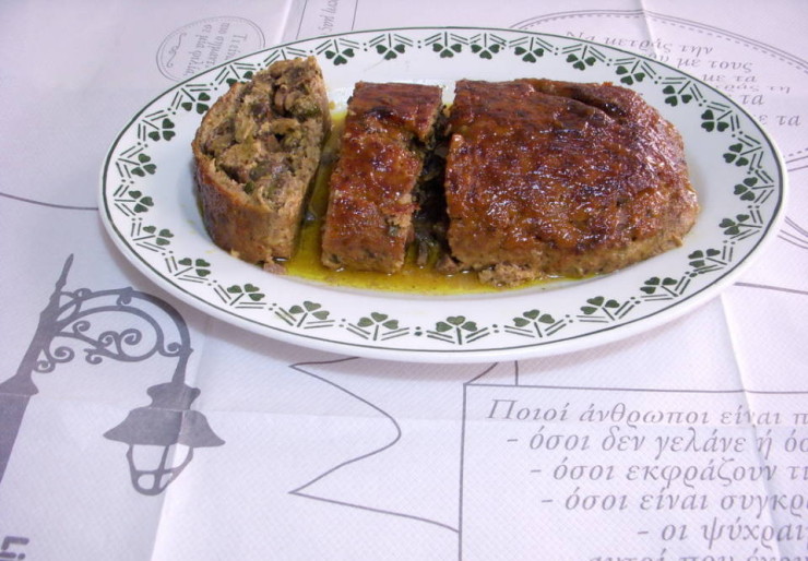 Ρολό με μανιτάρια και σάλτσα μουστάρδας