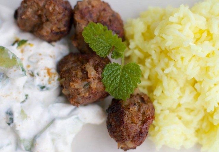 Συνταγή για κεφτεδάκια και ριζότο με σαφράν